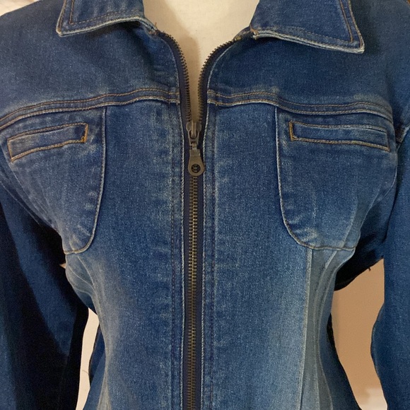 Committed stretch Blue Jean jacket - Picture 2 of 3